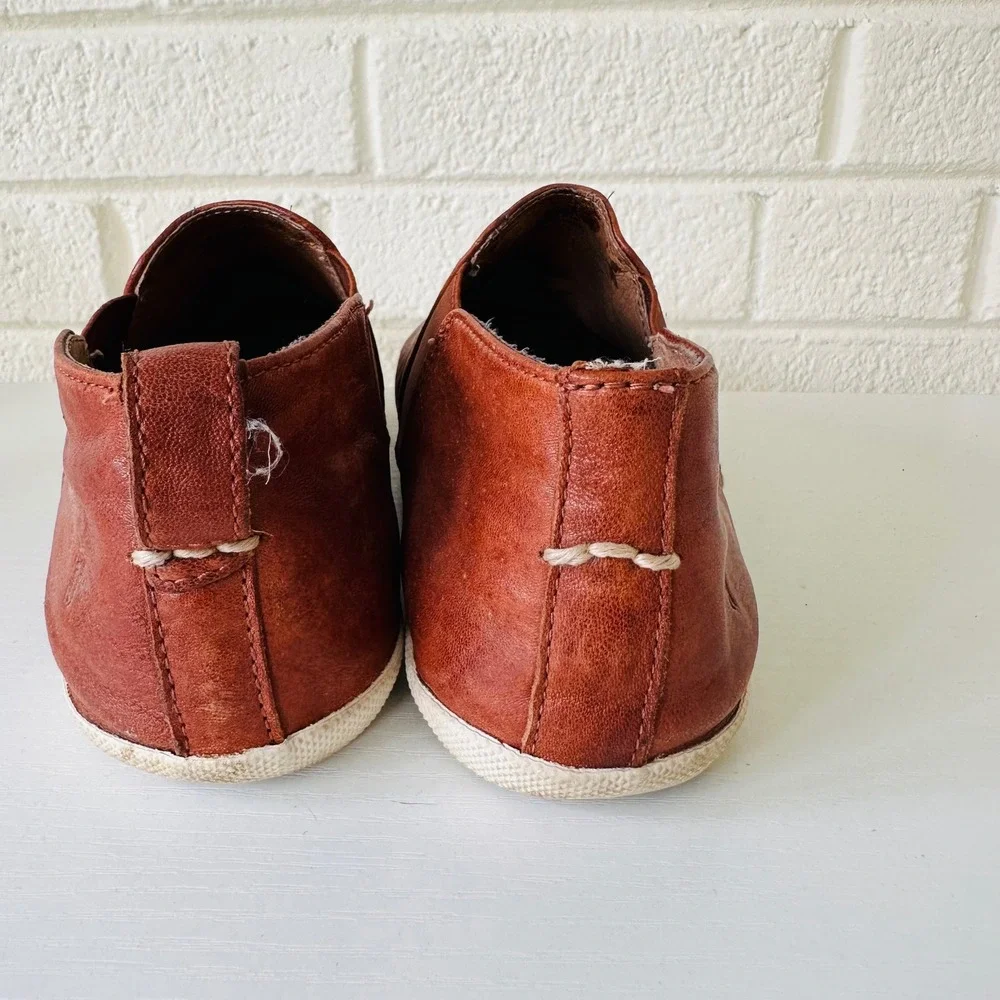 Frye Melanie Slip On Sneakers Cognac Brown Distressed Leather Loafers Shoes